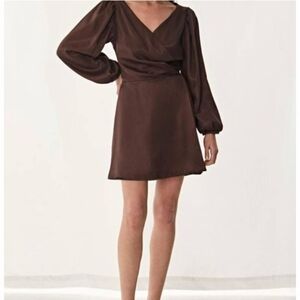 NWT Krisa Puff Sleeve Wrap Dress in Cocoa